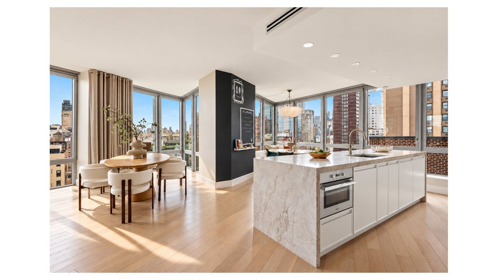 212 West 72nd Street, Unit 16G photo 2