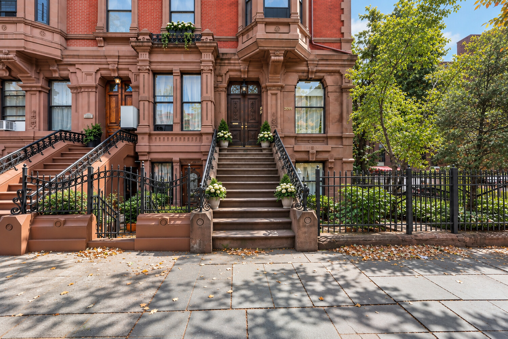 2099 Fifth Avenue – For Sale