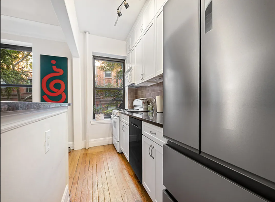 124 East 91st Street, Unit D2 photo 3