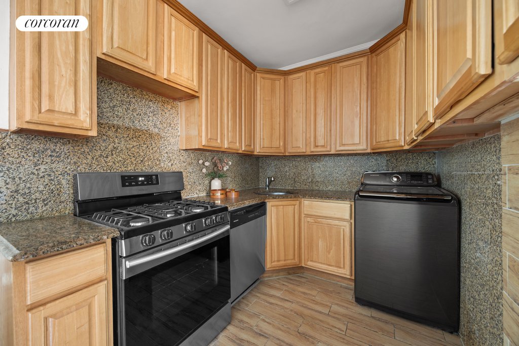 570 Westminster Road, Unit B19 photo 5