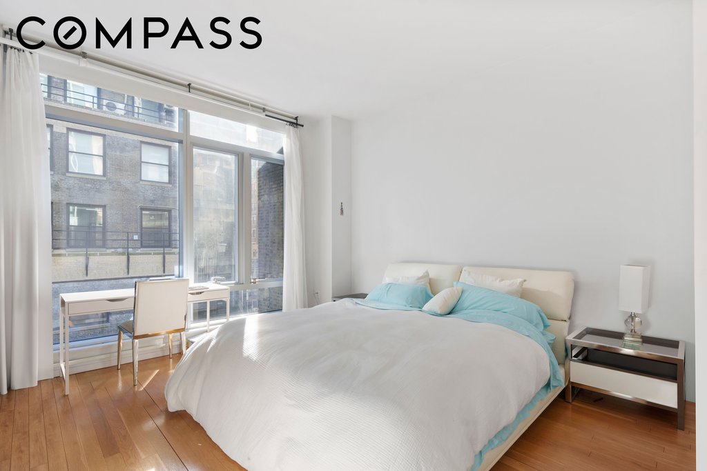 18 West 48th Street, Unit 10E photo 4