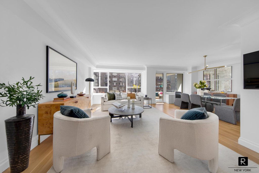 200 East 66th Street, Unit D1403 photo 2