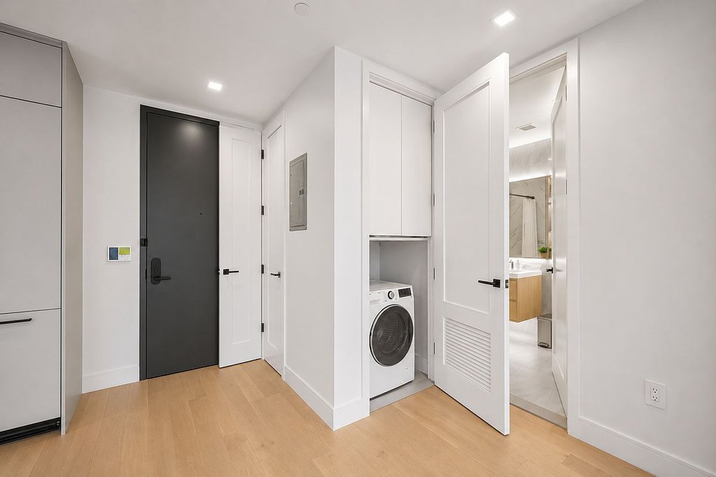 37-34 33rd Street, Unit 7E photo 4