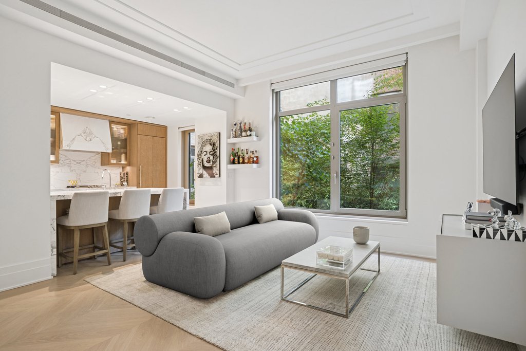 40 Bleecker Street, Unit 3H