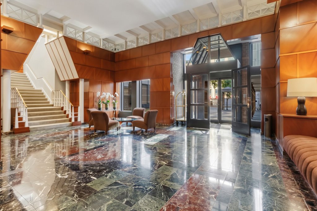 188 East 64th Street, Unit 901 photo 12