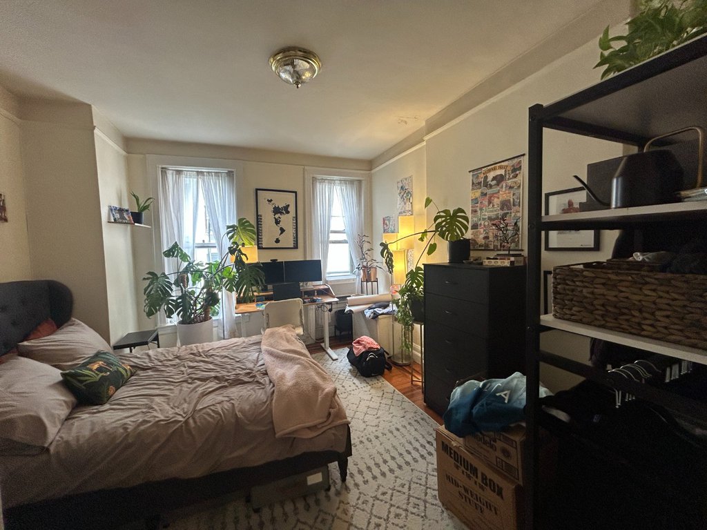 330 East 76th Street, Unit 4W