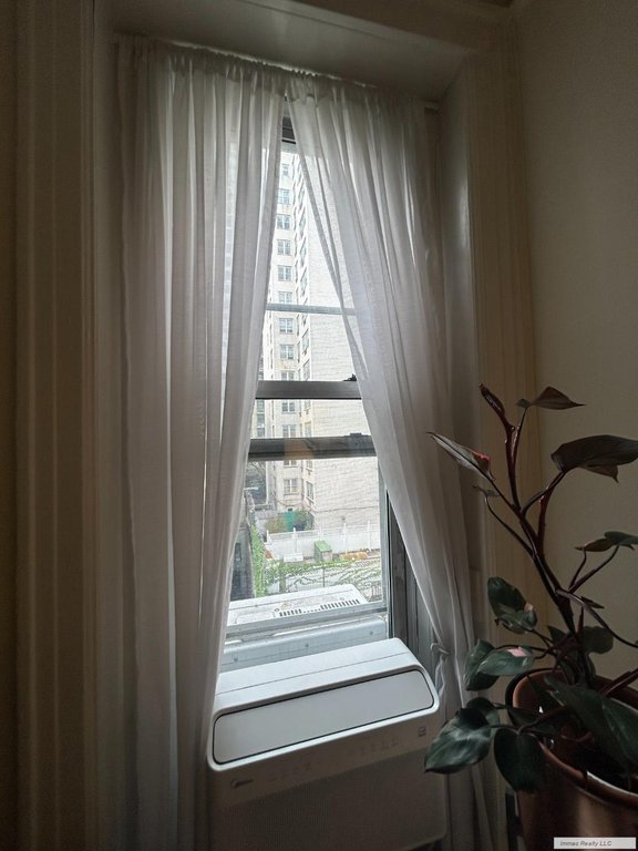 330 East 76th Street, Unit 4W photo 9