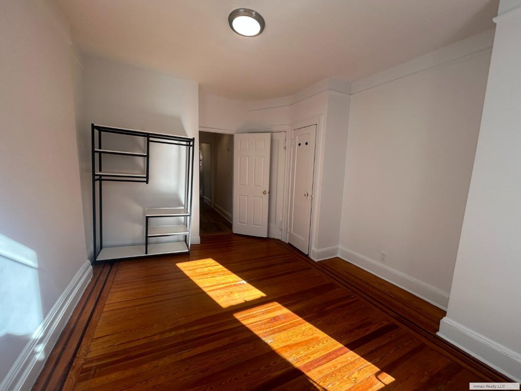 330 East 76th Street, Unit 4W photo 14