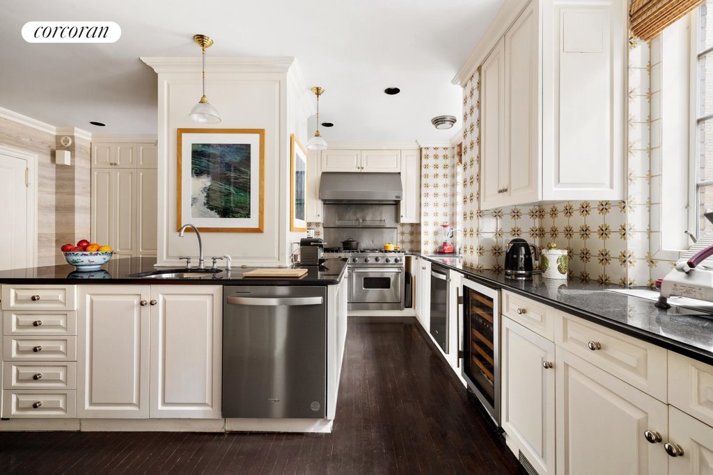 137 East 66th Street, Unit 8AB photo 9
