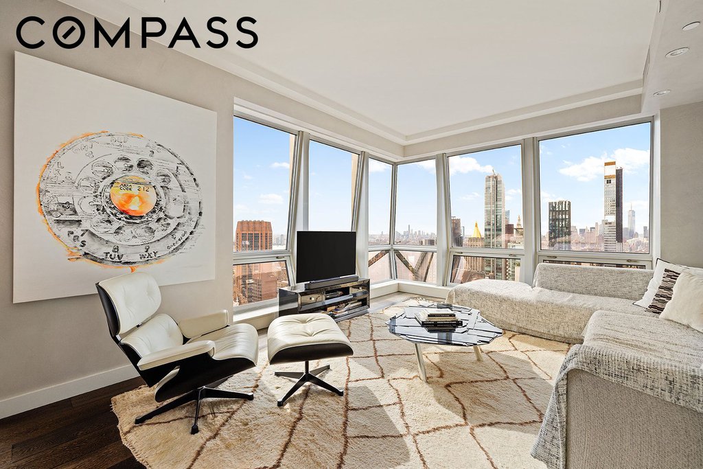 400 Fifth Avenue, Unit 50A