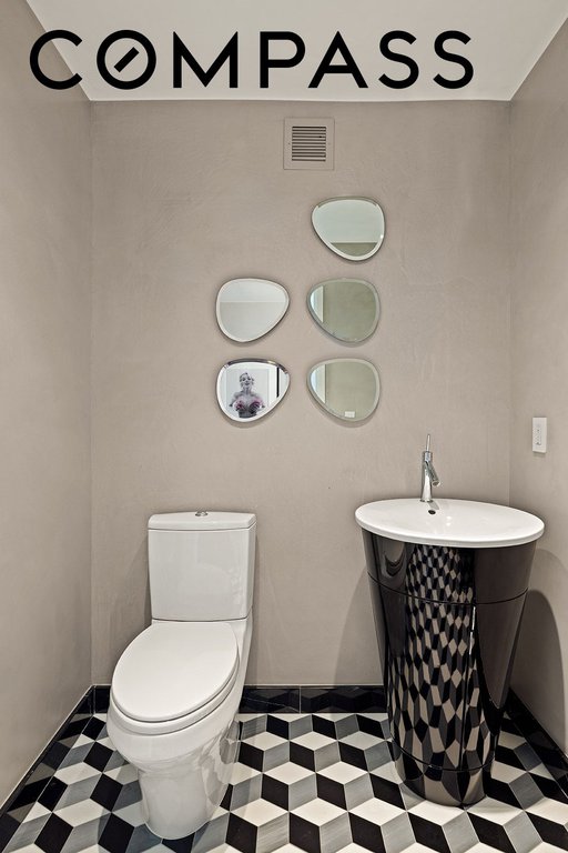 400 Fifth Avenue, Unit 50A photo 9