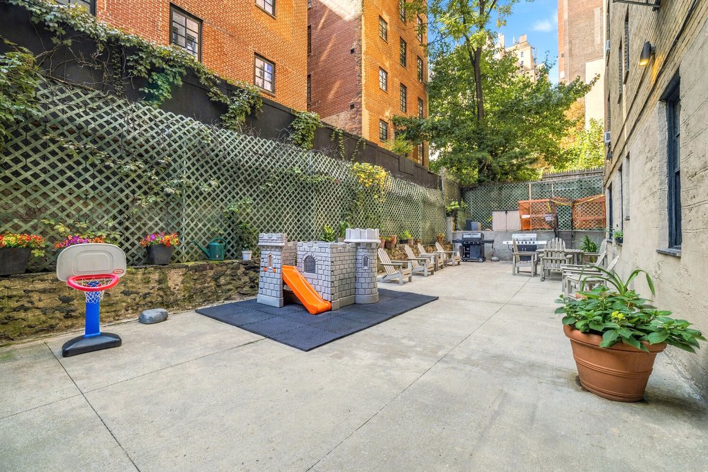 240 East 79th Street, Unit 14AB photo 15