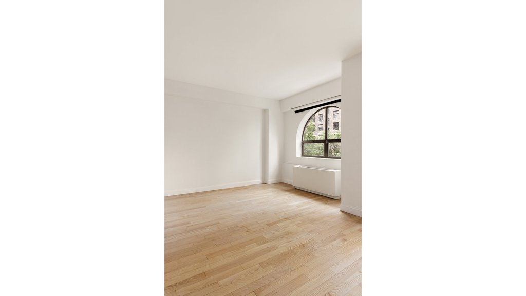 350 East 72nd Street, Unit 4A photo 8