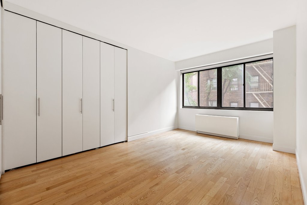 350 East 72nd Street, Unit 4A photo 10