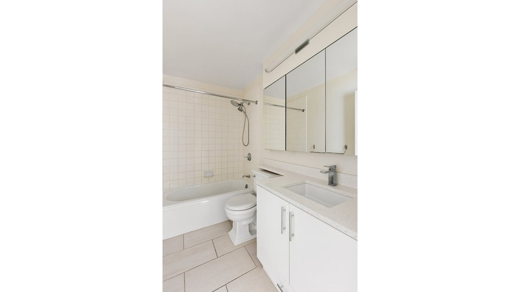 350 East 72nd Street, Unit 4A photo 11