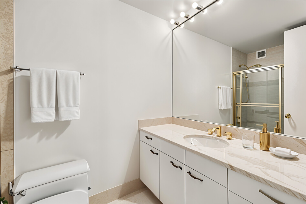 301 West 57th Street, Unit 28C photo 8