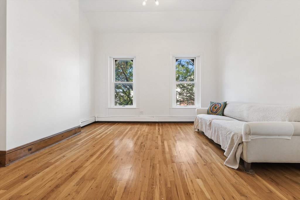 487 Sixth Avenue, Unit 4R photo 7