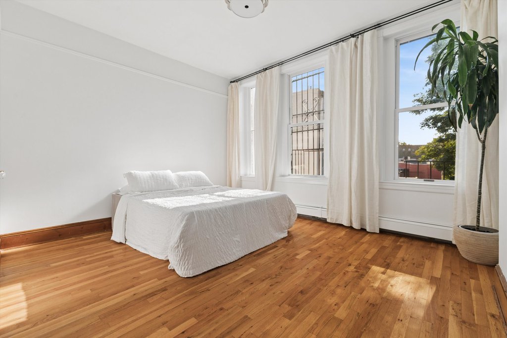 487 Sixth Avenue, Unit 4R photo 8