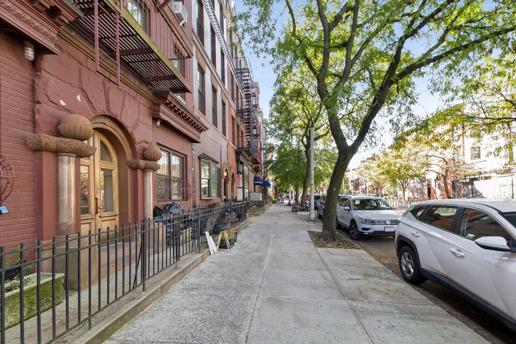 487 Sixth Avenue, Unit 4R photo 10