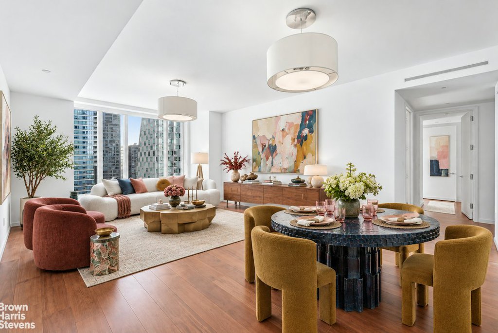 1 West End Avenue, Unit 11H