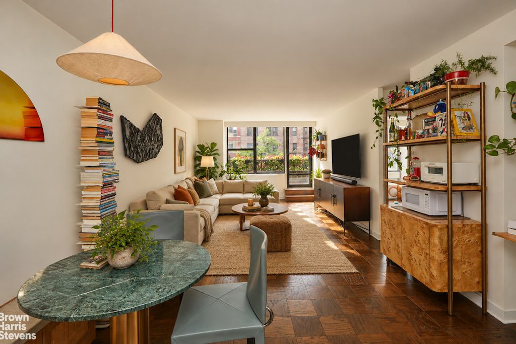 301 East 45th Street, Unit 2F