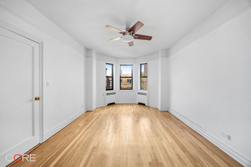 84-12 35th Avenue, Unit 6i photo 9