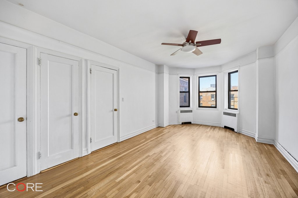 84-12 35th Avenue, Unit 6i photo 10