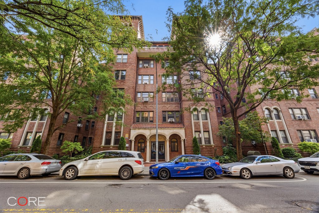 84-12 35th Avenue, Unit 6i photo 14