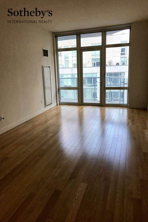 555 West 59th Street, Unit 9H photo 3