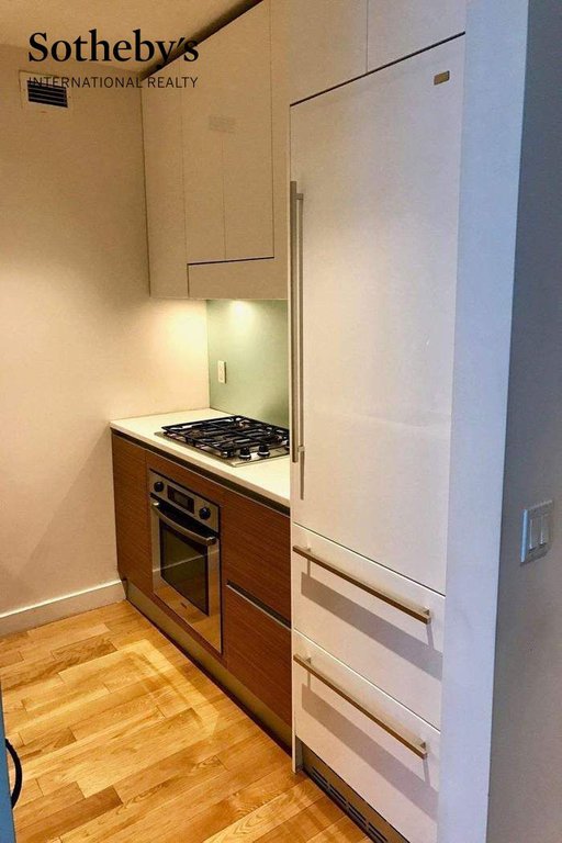 555 West 59th Street, Unit 9H photo 4