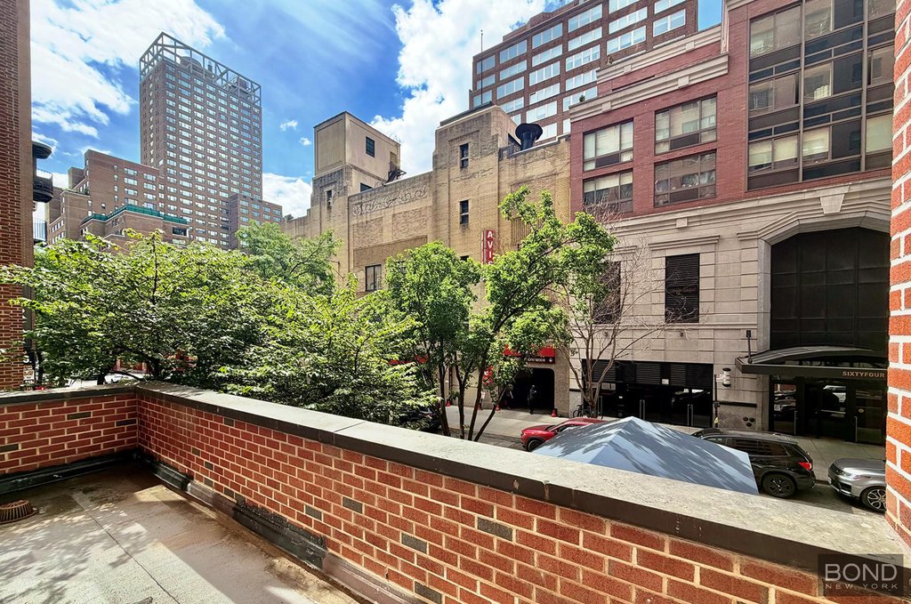 301 East 64th Street, Unit 2E photo 7