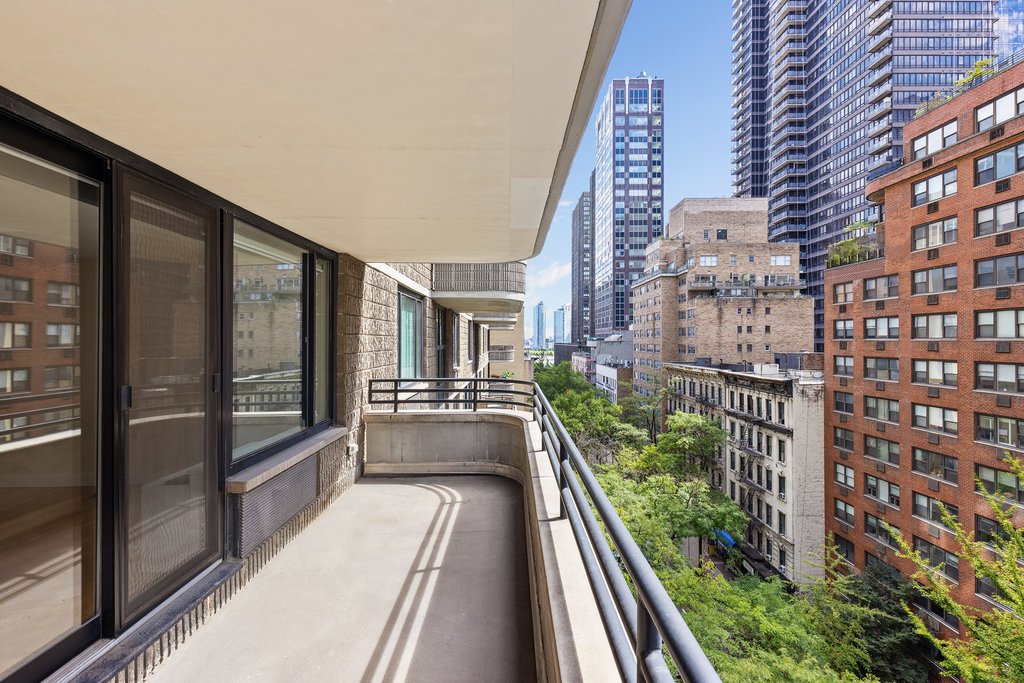 309 East 49th Street, Unit 9B photo 9