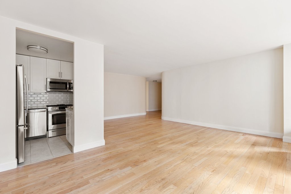 309 East 49th Street, Unit 9B photo 12