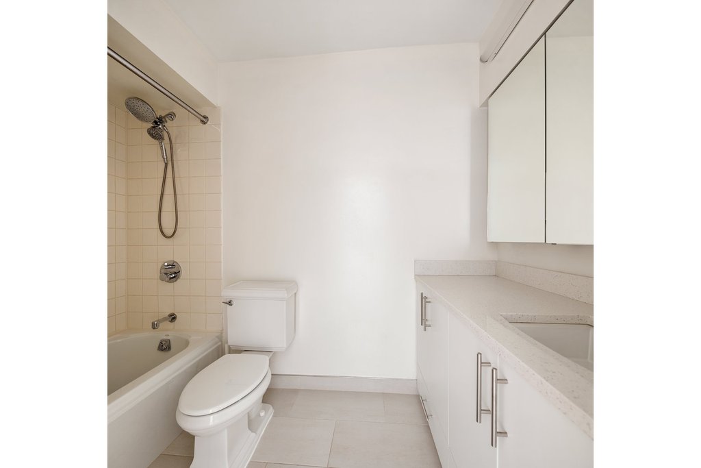309 East 49th Street, Unit 9B photo 16