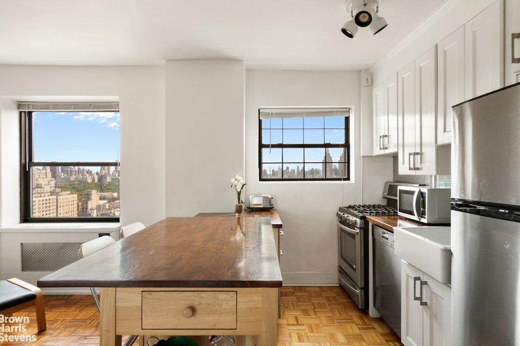 2166 Broadway, Unit 24D photo 5