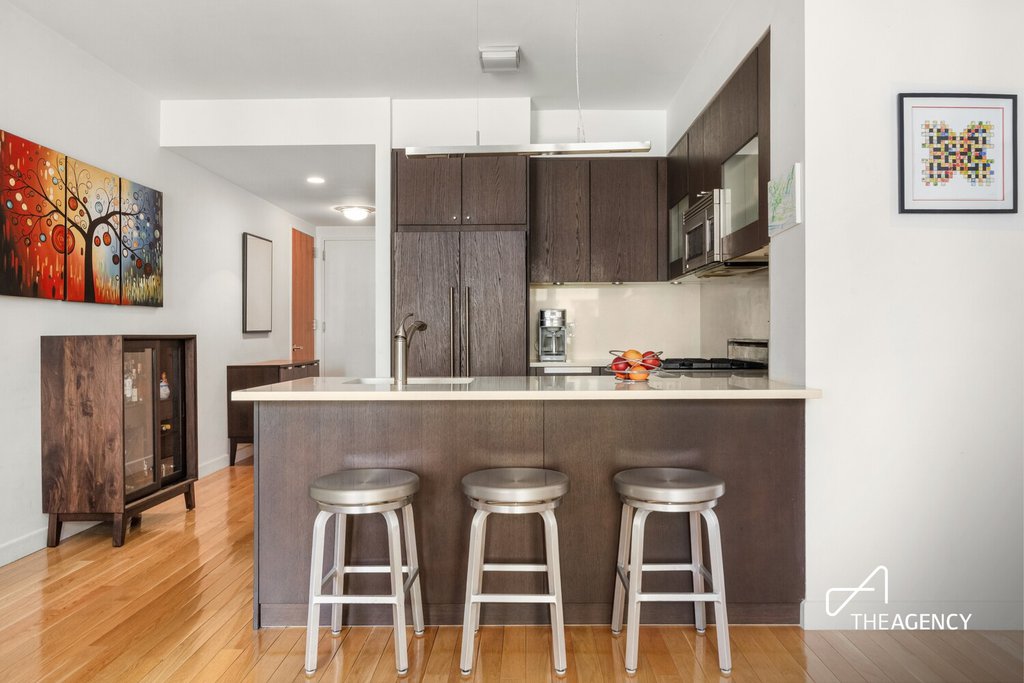 454 West 54th Street, Unit 4F photo 5