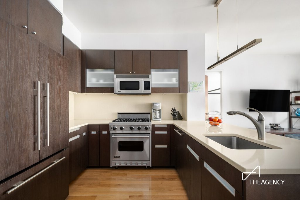 454 West 54th Street, Unit 4F photo 6