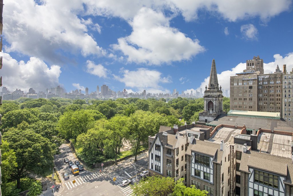 372 Central Park West, Unit 3H