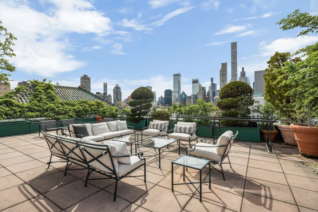 15 East 69th Street, Unit PH photo 3