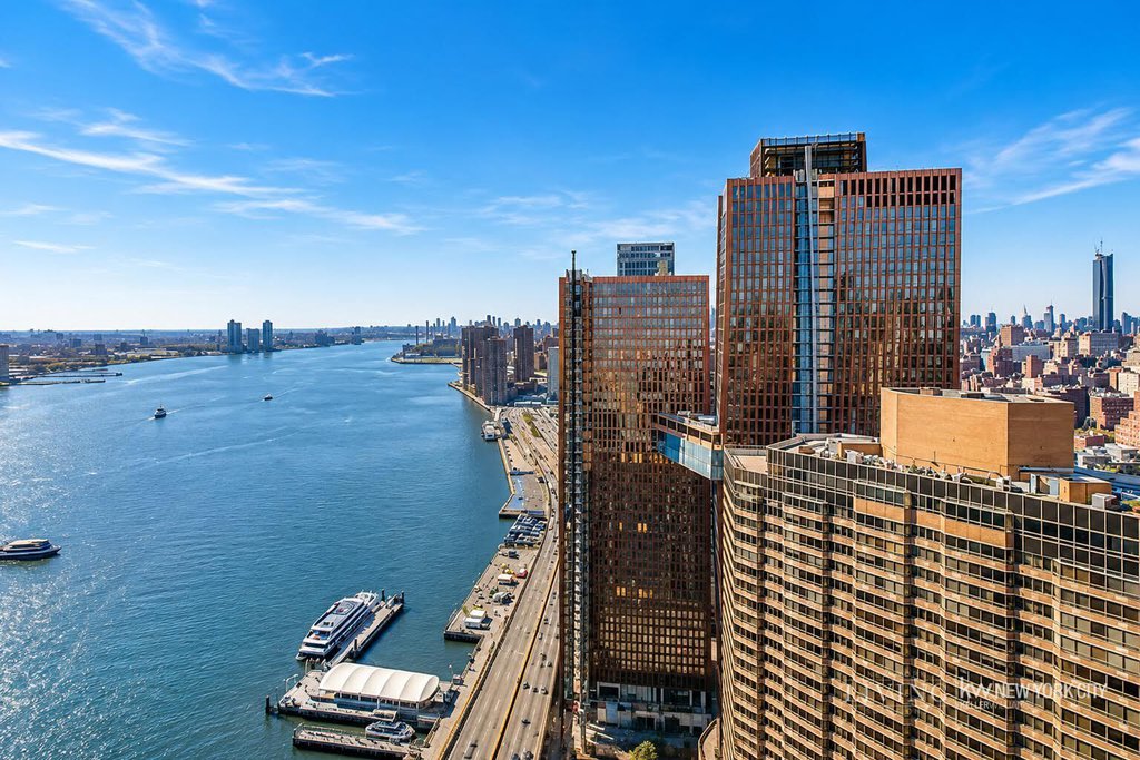 415 East 37th Street, Unit 18N photo 12