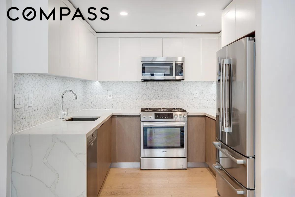 2128 Ocean Avenue, Unit 8C photo 2