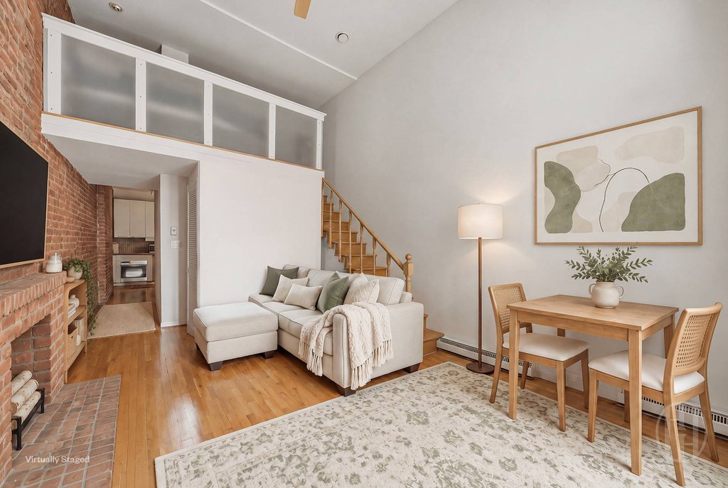 221 West 14th Street, Unit 1B photo 2