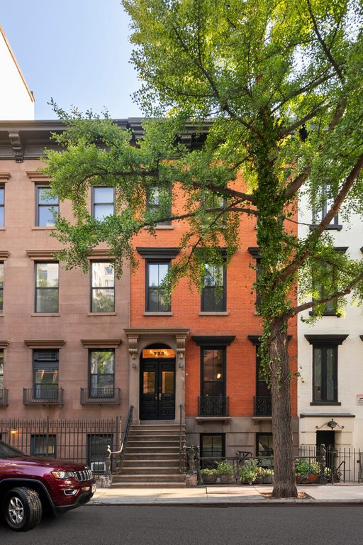 323 East 18th Street – For Sale photo 16
