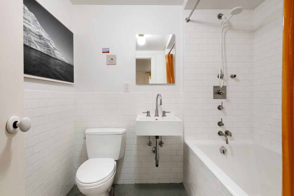 323 East 18th Street – For Sale photo 20