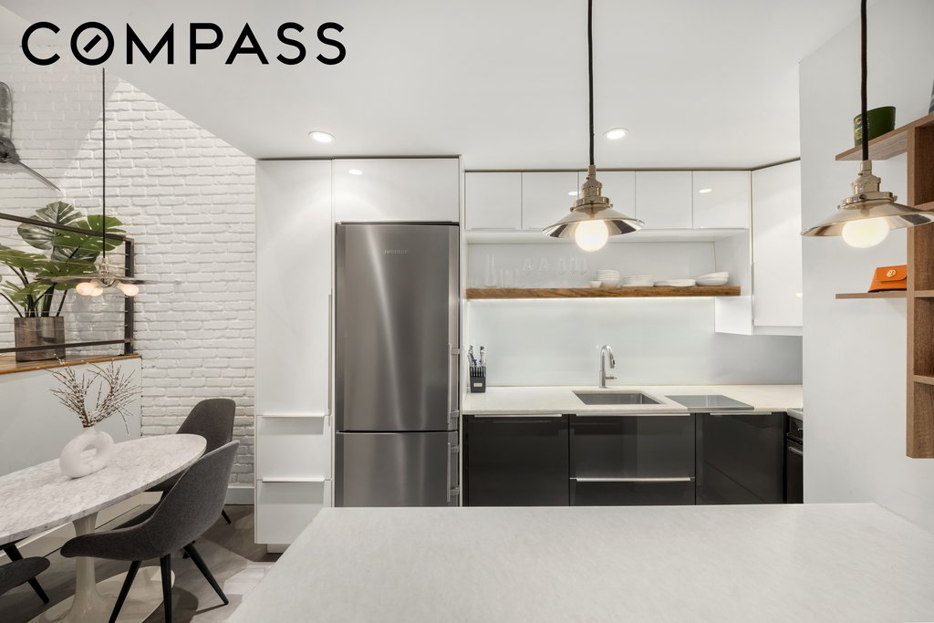 49 East 12th Street, Unit 2C photo 4