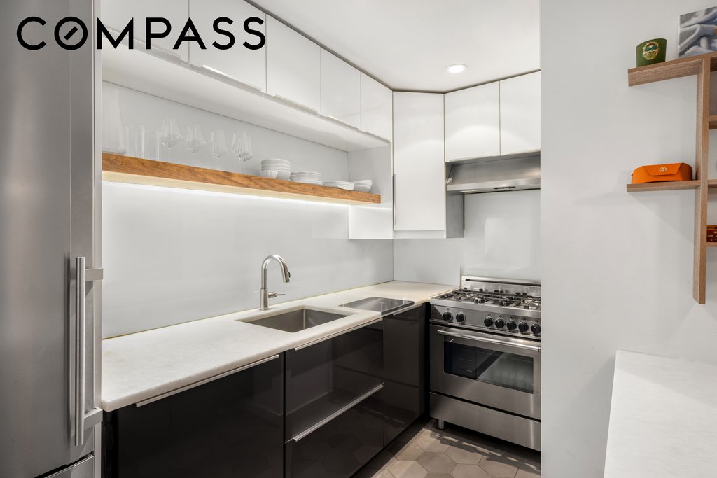 49 East 12th Street, Unit 2C photo 5