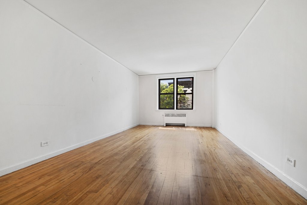 305 West 18th Street, Unit 4A photo 6