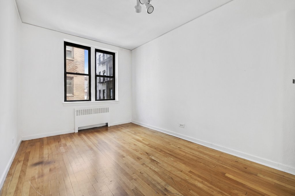 305 West 18th Street, Unit 4A photo 8