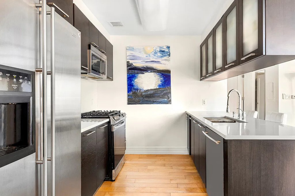 64-05 Yellowstone Boulevard, Unit 509P photo 3