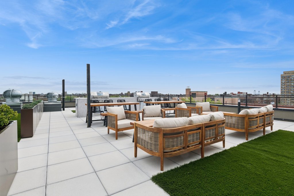428 East 9th Street, Unit 611 photo 7